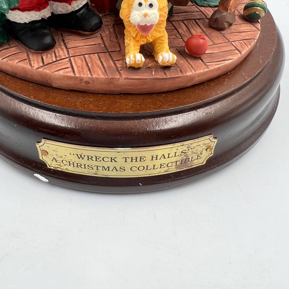Vintage House Of Lloyd Wreck The Halls Christmas Santa Clause Reindeer NO Music - Picture 3 of 11